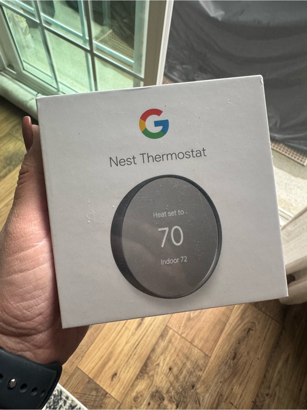 Google Nest Thermostat White Packaging with Color Logo